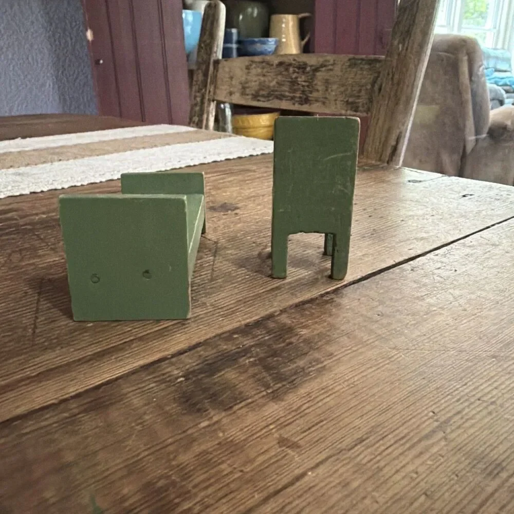 Vintage 1933 Jaymar Happy Hour Dollhouse Furniture Green Wooden Bed & Chair Arts